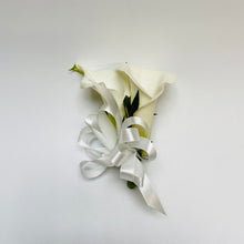 Load image into Gallery viewer, Prom boutonniere and wrist corsage with white mini calla lilies