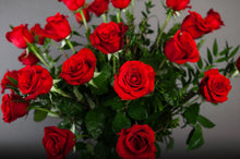 Load image into Gallery viewer, Two Dozen Roses in a Vase
