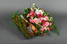 Load image into Gallery viewer, Rosé Wine Gift Set